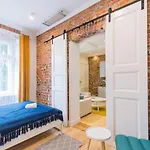 Rynek Stare Miasto Apartment 4A - Klima Netflix